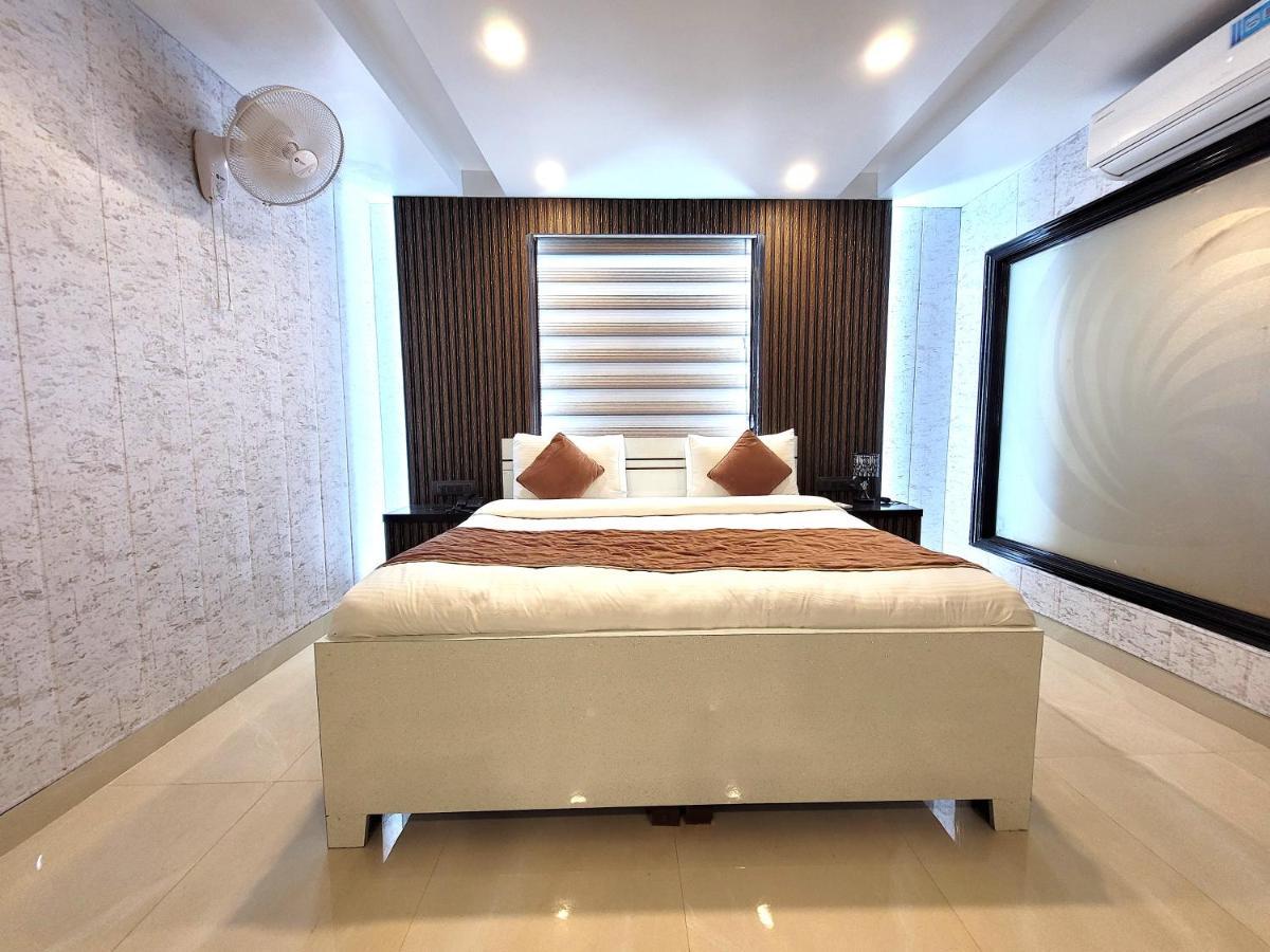 Hotel The Daanish Residency - Karol Bagh New Delhi Exterior photo