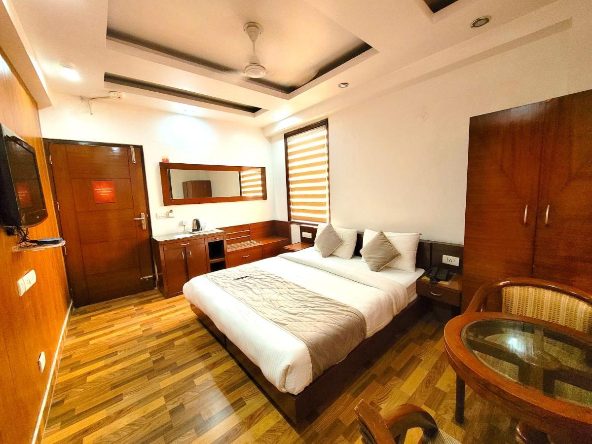 Hotel The Daanish Residency - Karol Bagh New Delhi Exterior photo
