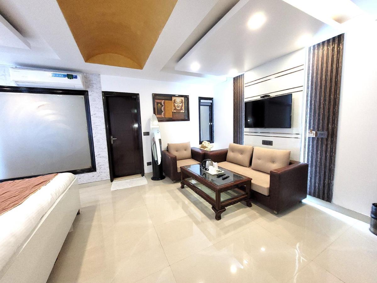 Hotel The Daanish Residency - Karol Bagh New Delhi Exterior photo