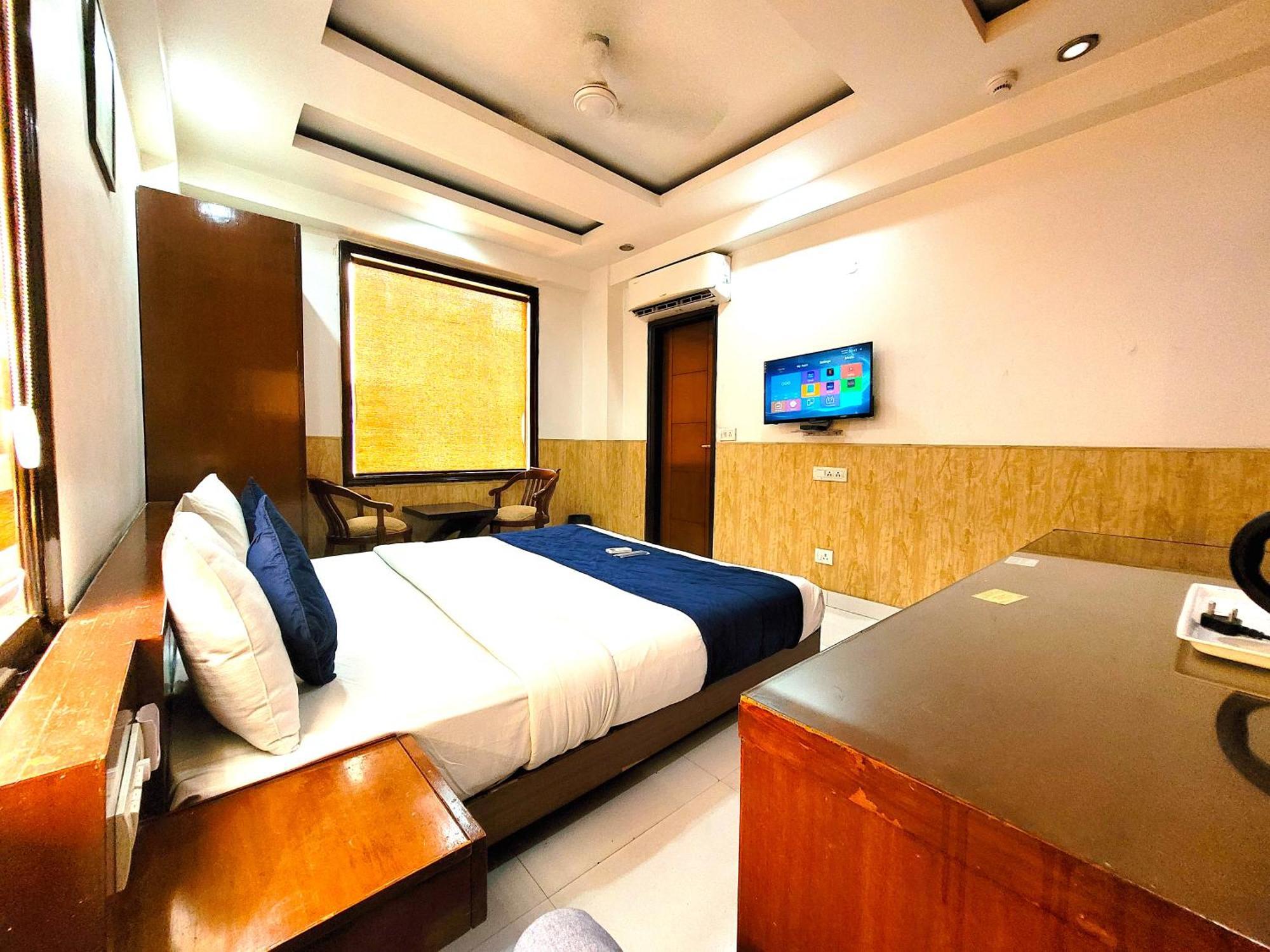 Hotel The Daanish Residency - Karol Bagh New Delhi Exterior photo