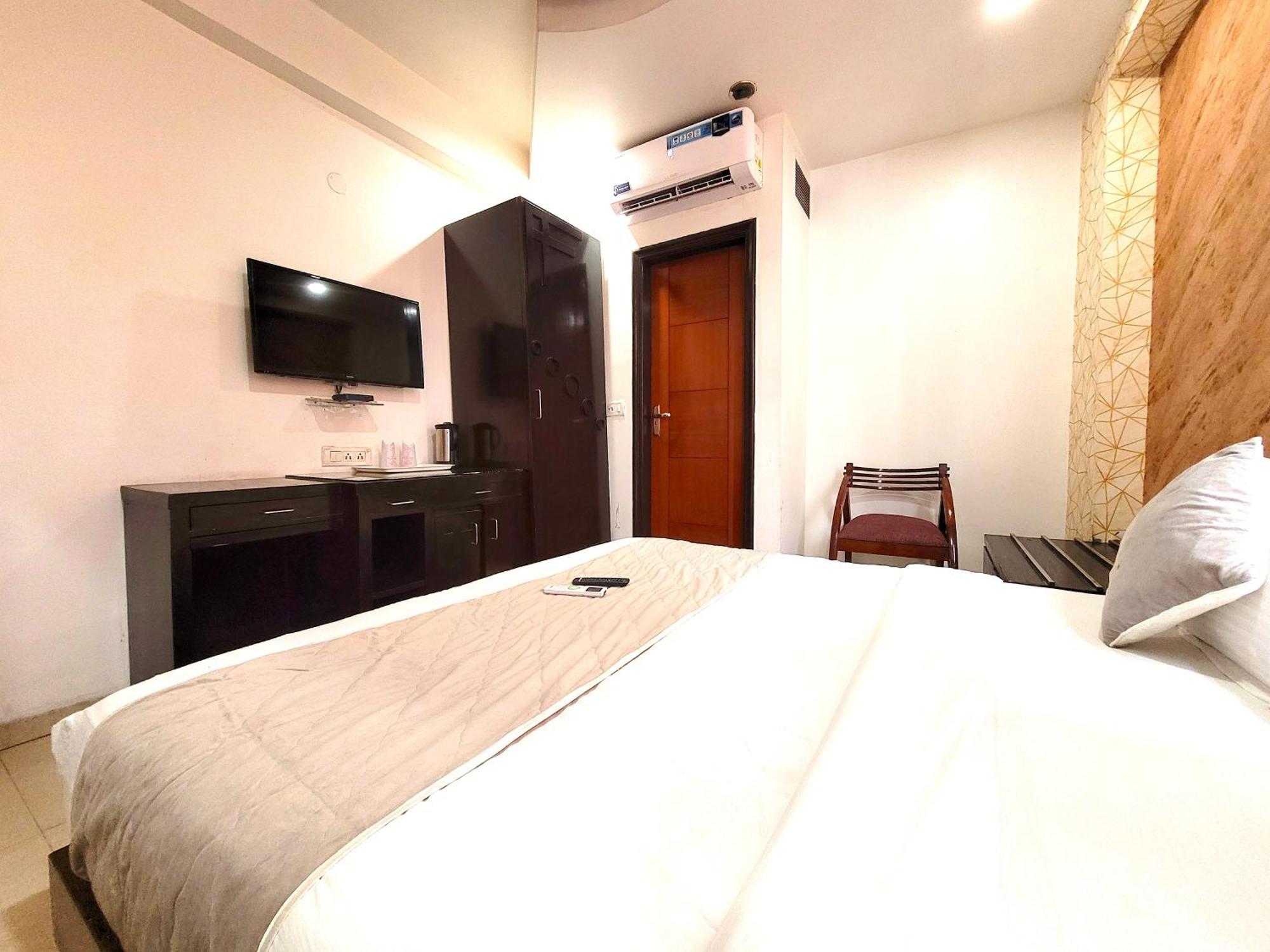 Hotel The Daanish Residency - Karol Bagh New Delhi Exterior photo
