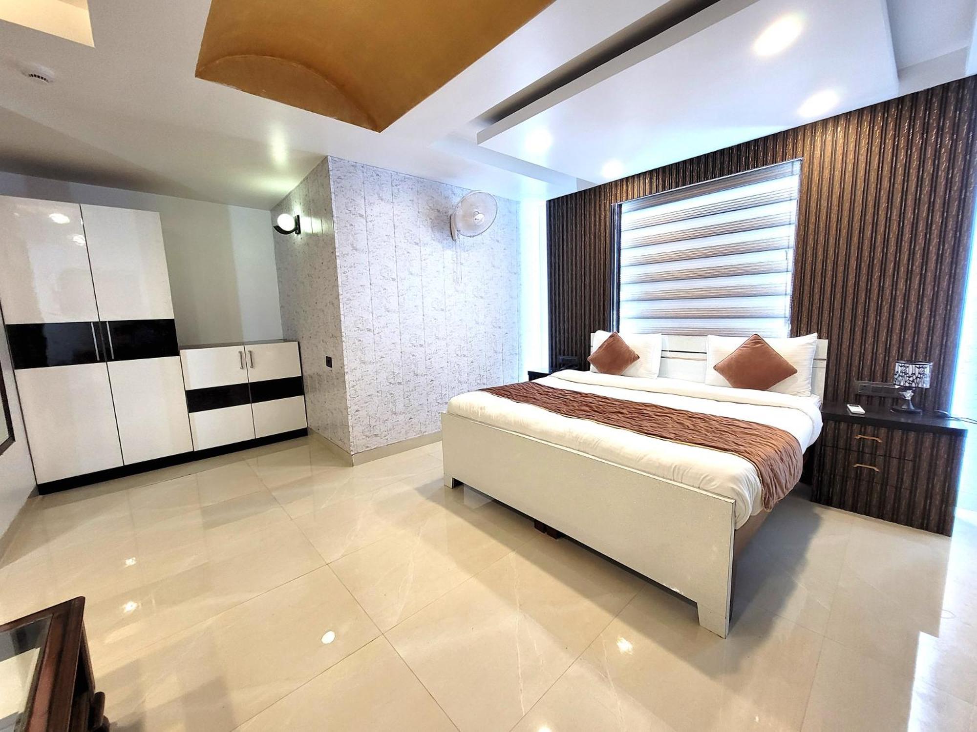 Hotel The Daanish Residency - Karol Bagh New Delhi Exterior photo