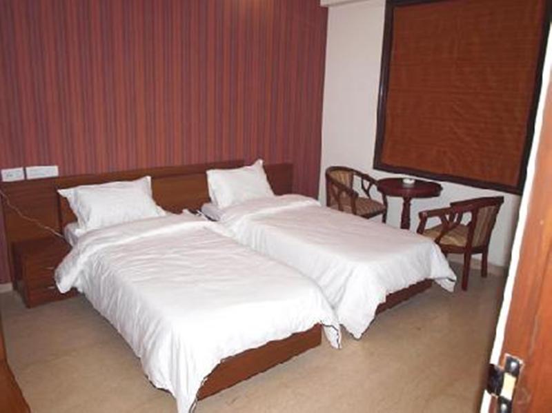 Hotel The Daanish Residency - Karol Bagh New Delhi Exterior photo