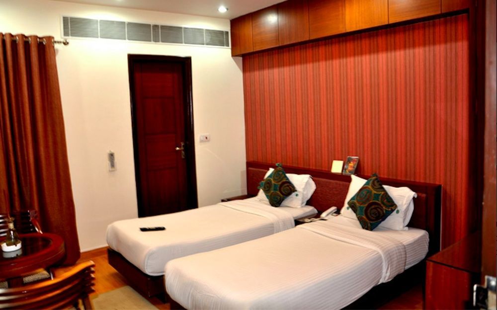 Hotel The Daanish Residency - Karol Bagh New Delhi Exterior photo