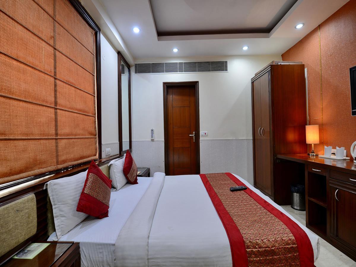 Hotel The Daanish Residency - Karol Bagh New Delhi Exterior photo